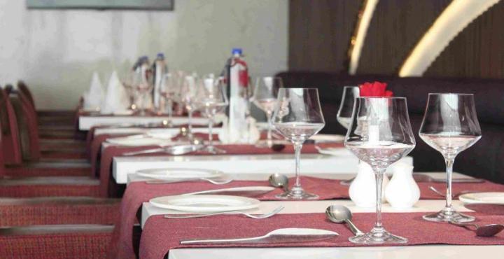 The Gaur Hotel Chandigarh Exterior photo